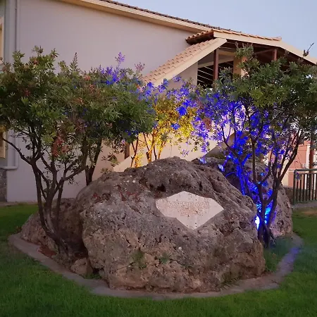 Hotel de apartamente Asteraki