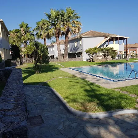 Asteraki Aparthotel 3*